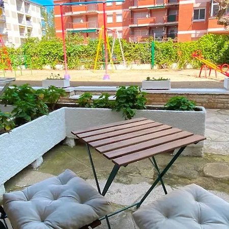 Corcega Beach 살루